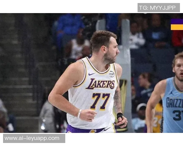 东契奇喜迎家庭新成员回归斯洛文尼亚庆祝第二个孩子降生