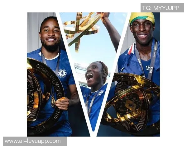 切尔西门将汉普顿荣膺BBC年度最佳女足球员称号